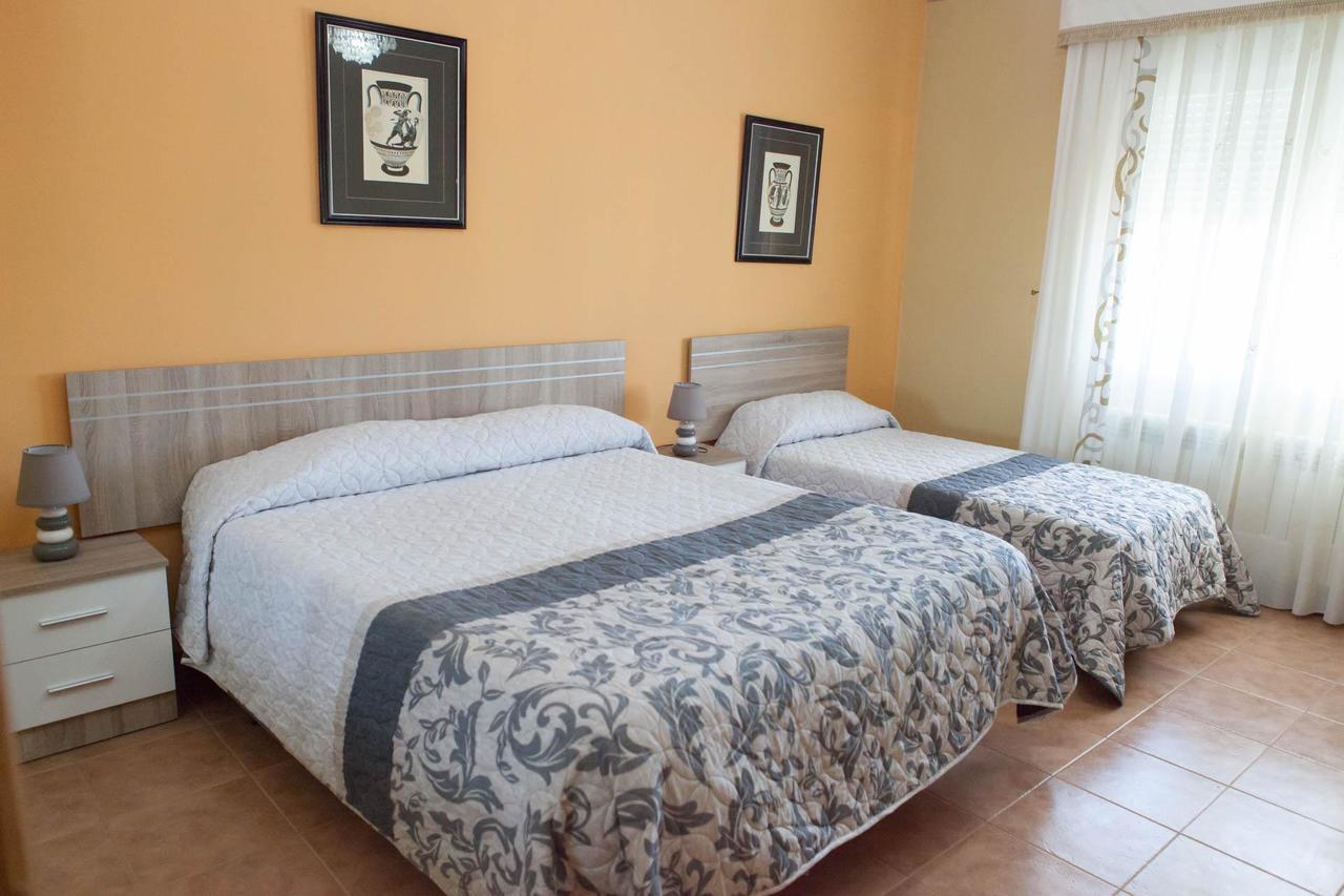 La Rosaleda De Orgaz Guest House Ngoại thất bức ảnh
