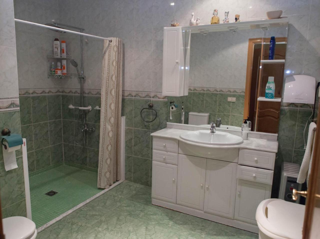 La Rosaleda De Orgaz Guest House Ngoại thất bức ảnh