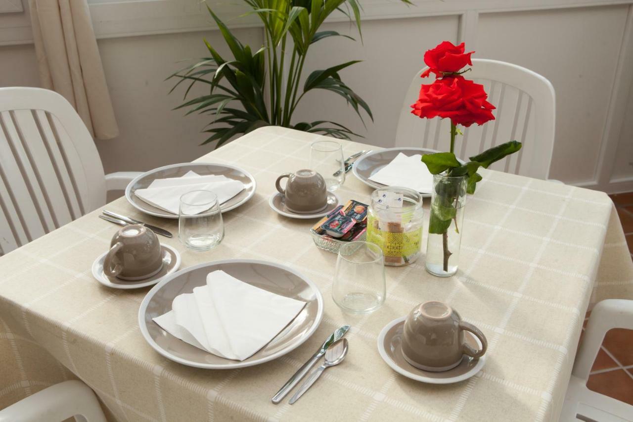 La Rosaleda De Orgaz Guest House Ngoại thất bức ảnh